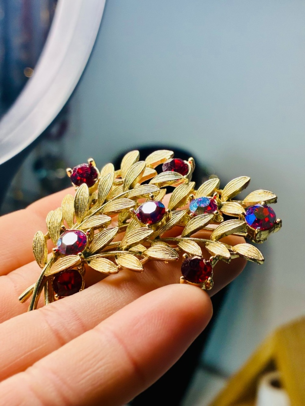 VTG Lisner Gold Leaf Brooch with Multicolor and Beautiful Deep Red AB Crystals